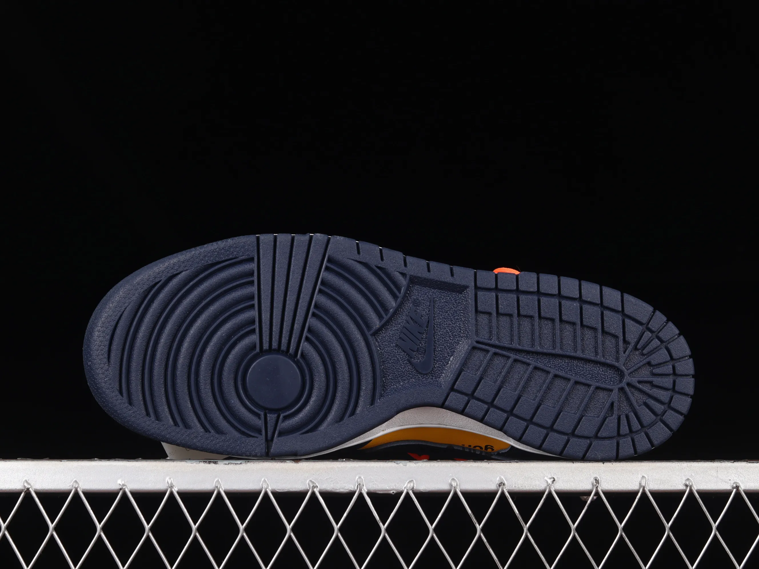 All Categories Nk SB Dunk Series Nk SB Dunk Low Low-top sneakers Pure original version OF x Futura x Dunk OW joint sneakers CT0856-700